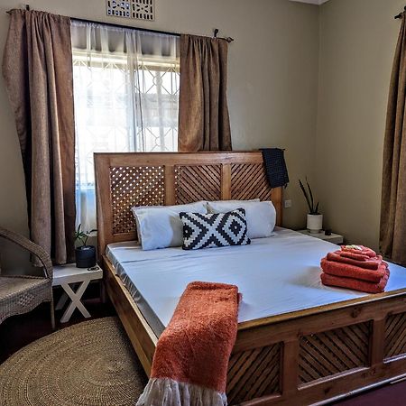 The Lion King Homestay Моши Экстерьер фото