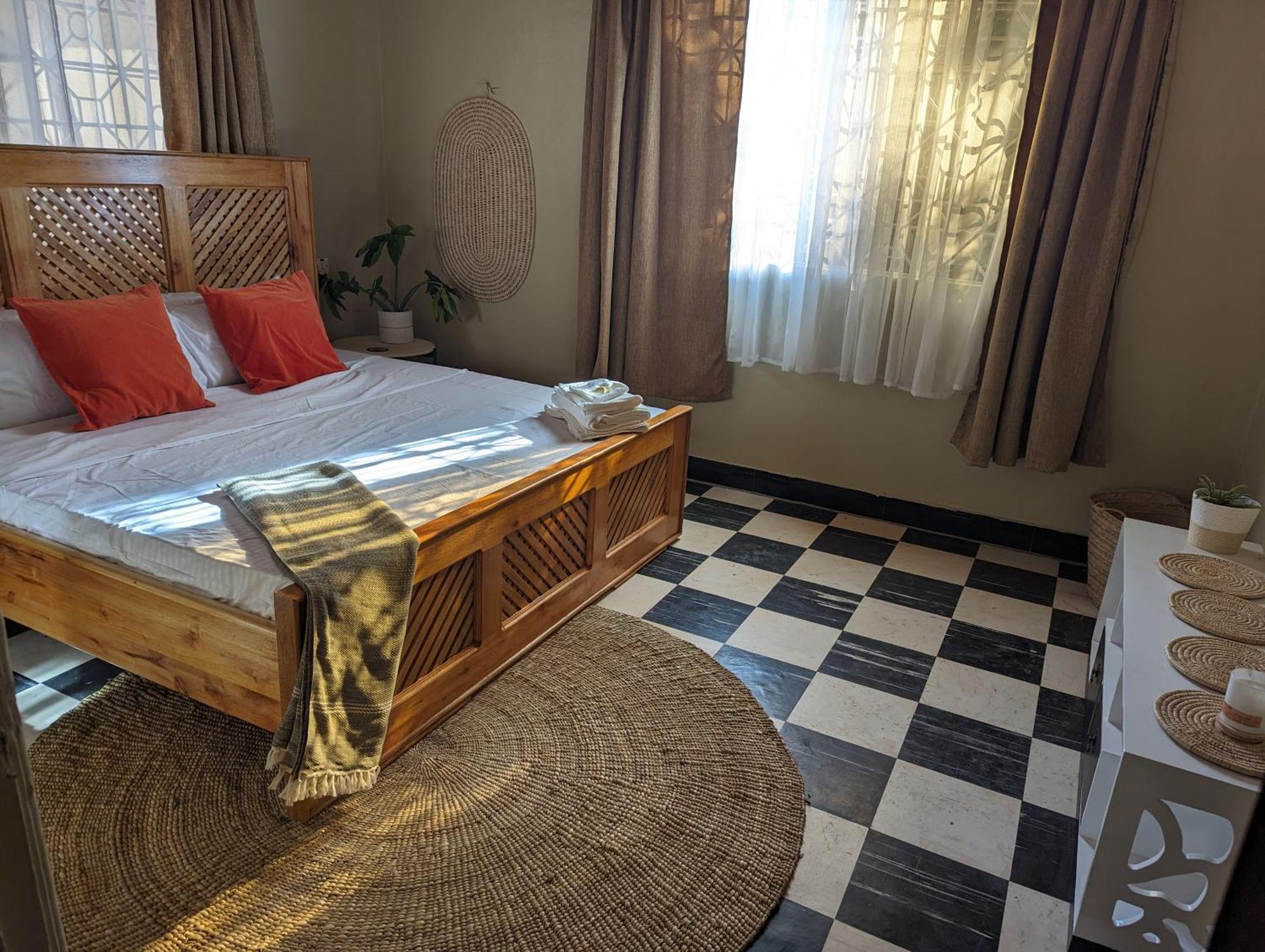 The Lion King Homestay Моши Экстерьер фото