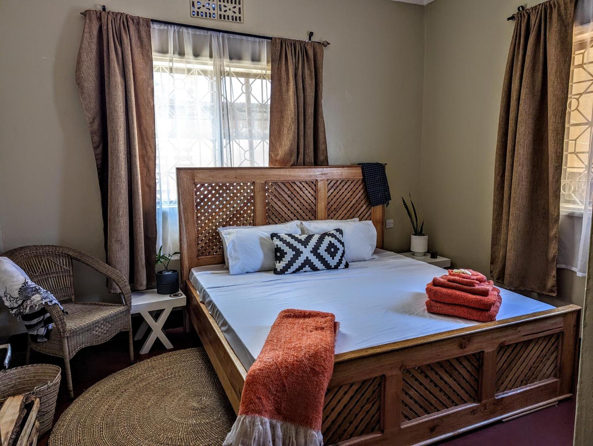 The Lion King Homestay Моши Экстерьер фото
